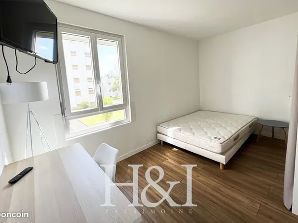 Appartement 1 pièce 11 m² 