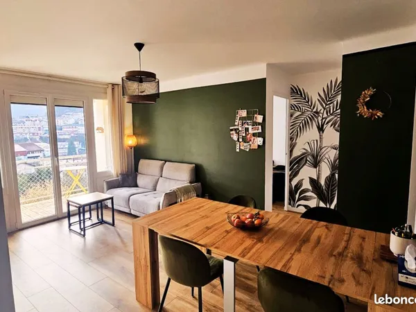 Appartement 70m² rénové - Vue exceptionnelle 