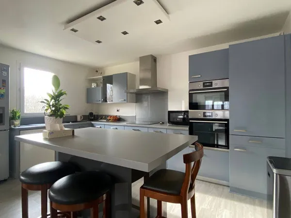 Appartement 6 pièces 110 m² 
