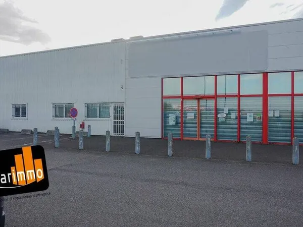 Local commercial 954 m² 