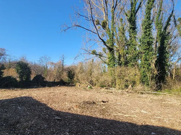 Terrain à bâtir de 1 820 M2 
