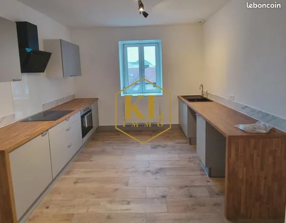 Appartement 4 pièces 77 m² 