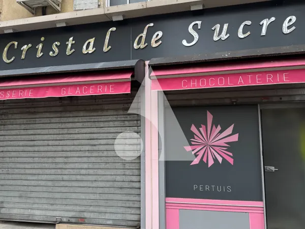 Pertuis centre ville - Local commerciale de 100 m2 