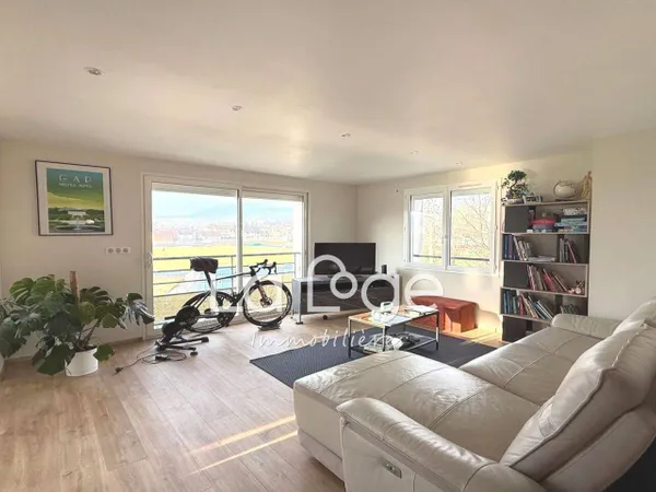 Appartement 3 pièces 80 m² 