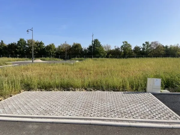Terrain 364 m²