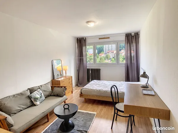 Studio 1 pièce 24 m² 