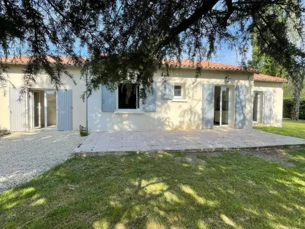 Exclusivité Plain-pied de 116 m² à Fressines, 4 chambres jardin et garage 