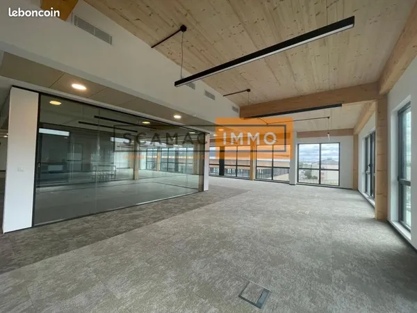 Local commercial 262 m² 
