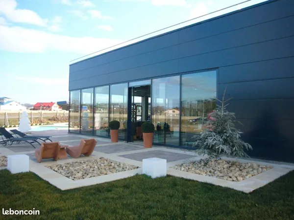 Local commercial 450 m² ARBENT 
