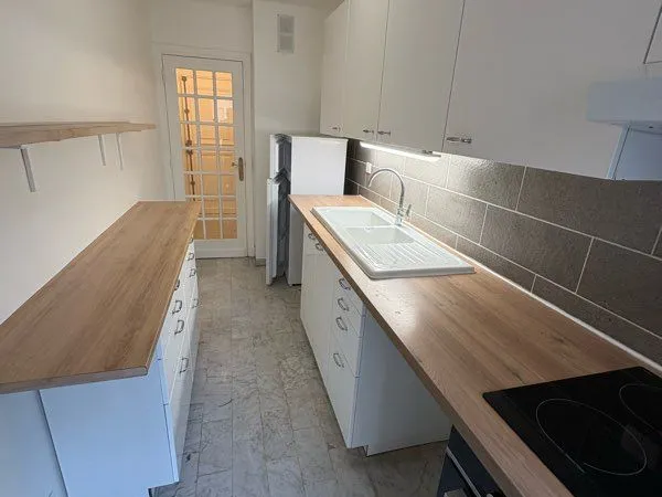 Appartement Location Bourg-la-Reine 2p 43m² 1370€