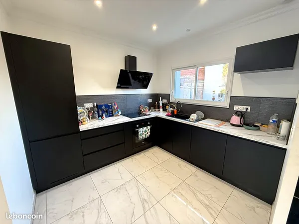 Maison 4 pièces 200 m² 