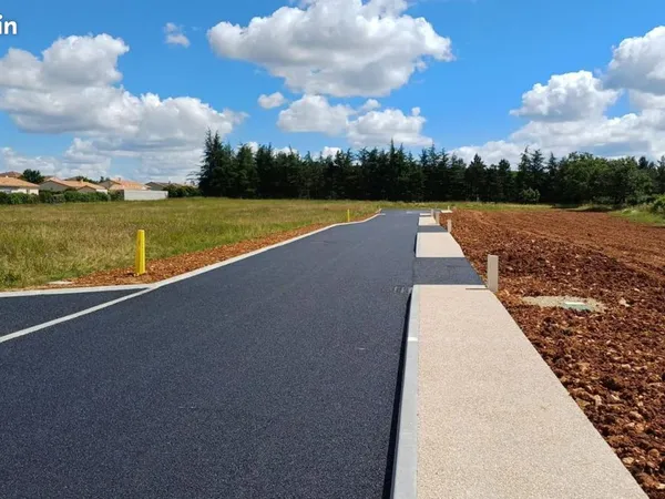 Terrain 520 m² Vouneuil Sous Biard 