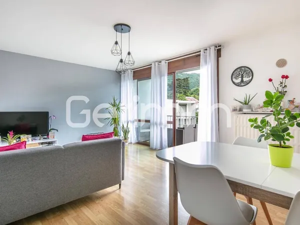 Appartement 4 pièces 82 m² 