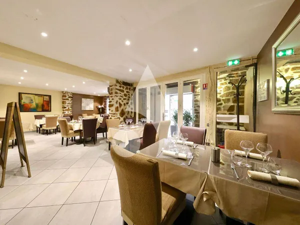 Restaurant 168 m² 