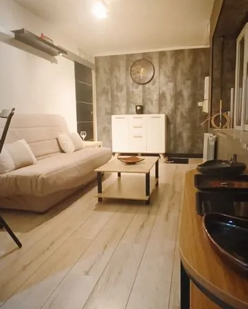 Studio meublé Centre 