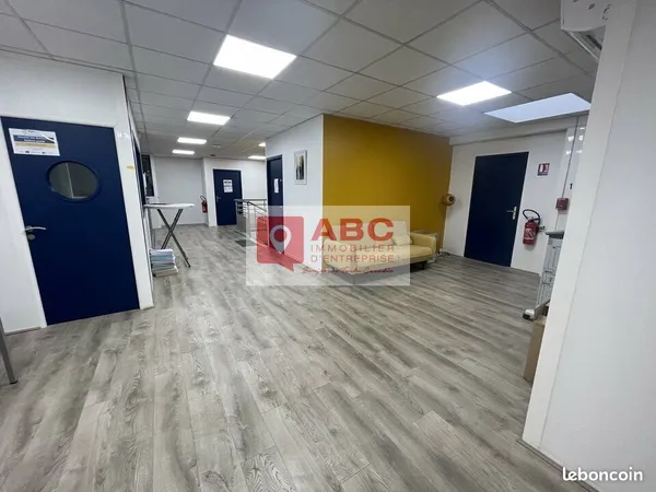 Bureaux 518 m² 