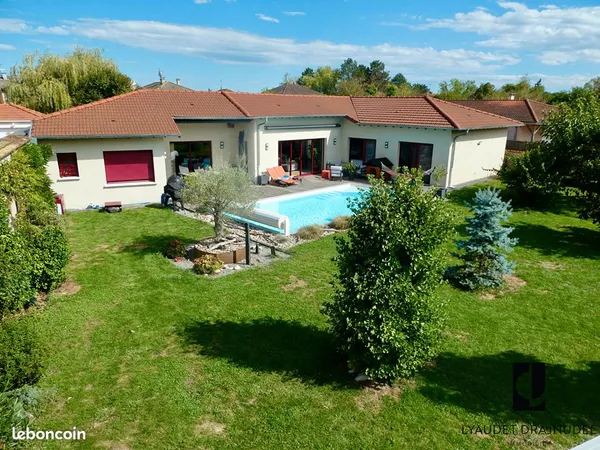 Maison 6 pièces 150 m² 