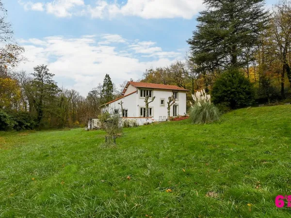 MAISON ANCIENNE RENOVEE 