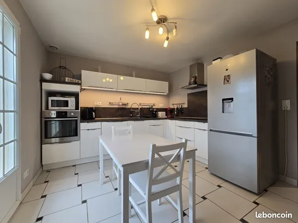Maison 5 pièces 173 m² 