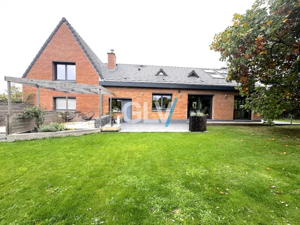 Maison Chereng 7 pièce(s) 220 m2 