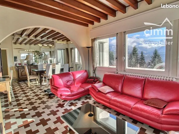 Propriété 7 pièces 278 m² 