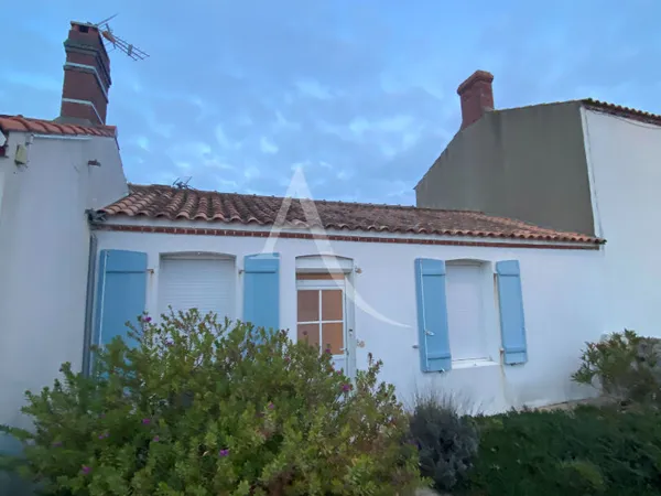 Maison de plain-pied avec jardin ? Proche plage et port 