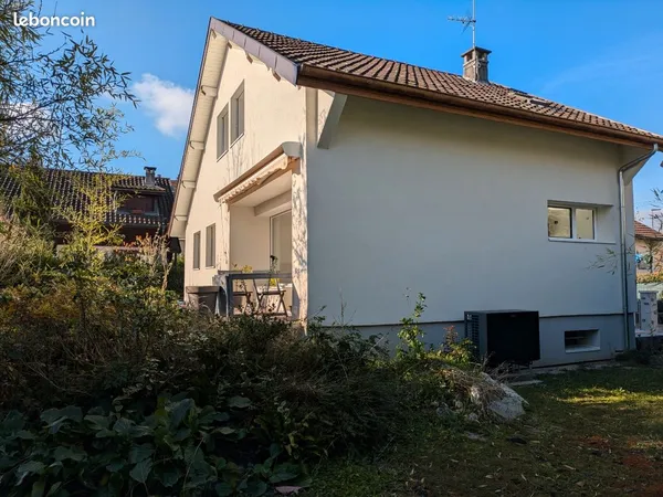 Maison de ville rénovée 