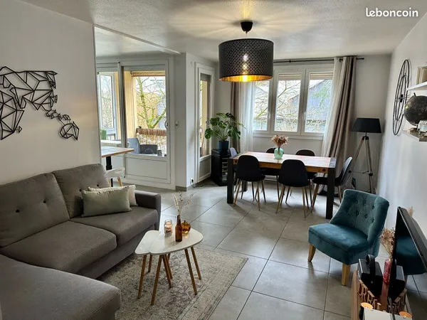 Appartement 3 pièces - DECINES - 63m2 