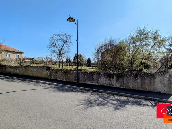 LOUVIGNY - Terrain 3,40 ares Hors lotissement / libre constructe 
