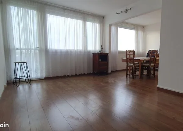 Appartement 4 pièces 67 m² 