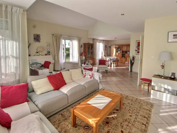 Maison 7 pièces 184 m² 
