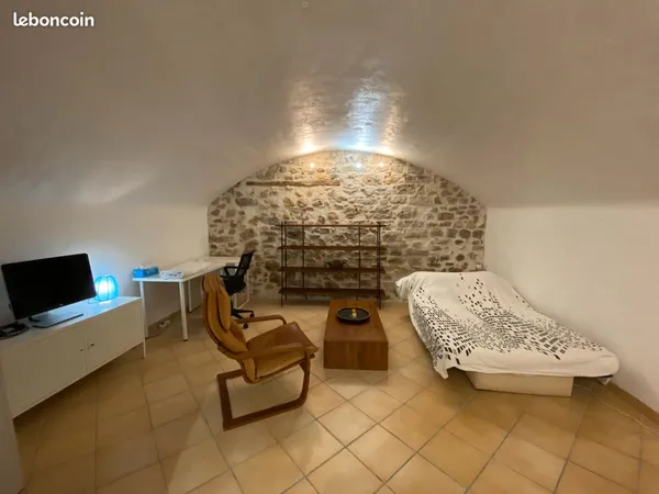 Studio meublé 