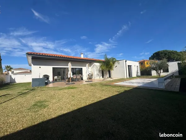 Magnifique villa contemporaine de plain-pied - 156 m² - Quartier résidentiel calme 
