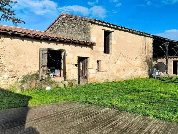 Grange 3 pièces 