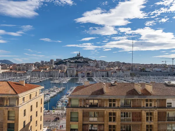 Sublime Type 3 meublé de 96 m2 Pleine vue Port 