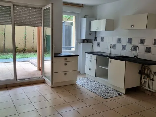 T2 avec terrasse et Jardin à Villeurbanne 