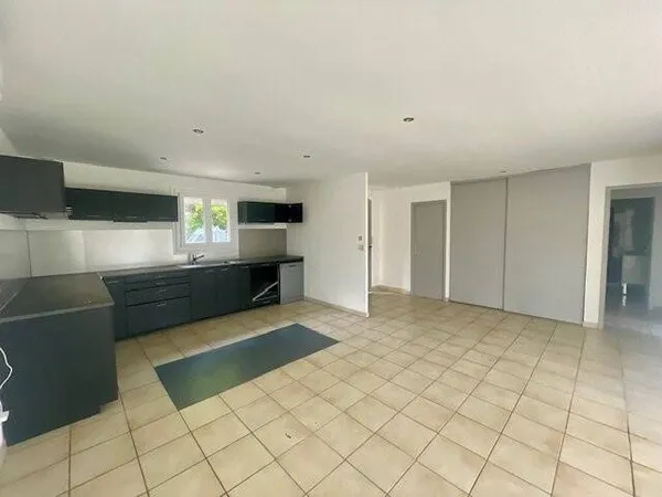 Maison de plain-pied 4 pièces 87 m² 