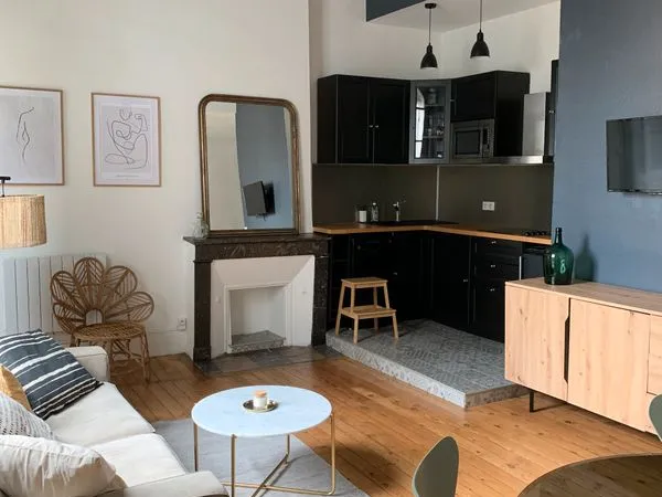 Location - Charmant T2 meublé au coeur des Chartrons, rue Notre-Dame 