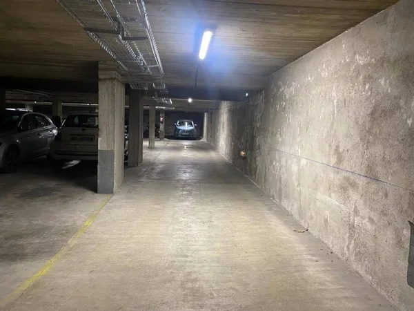 Vends parking - 1 pièce - Paris 16ème 