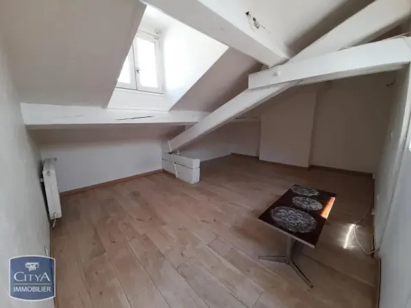 Studio 1 pièce 20 m² 