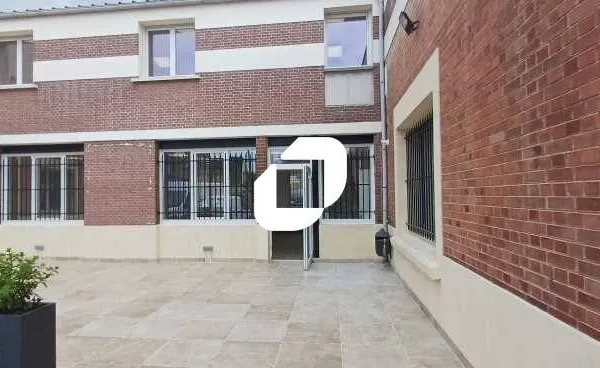Bureaux 170 m² 