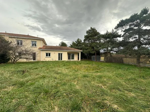 Maison 6 pièces 145 m² 