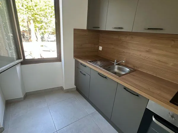 Location T3 rénové - 50m2 - Centre ville Gardanne 