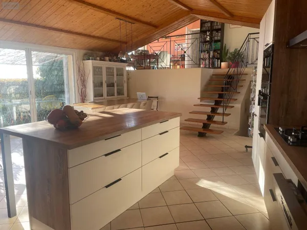 Maison 9 pièces 181 m² 