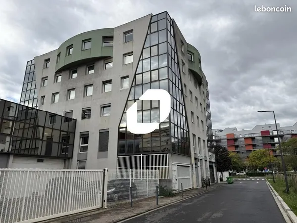 Bureau 458 m² 