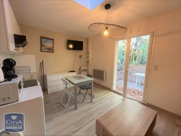 Studio 1 pièce 18 m² 