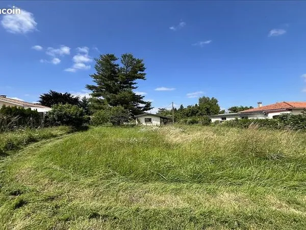 Terrain 946 m² 