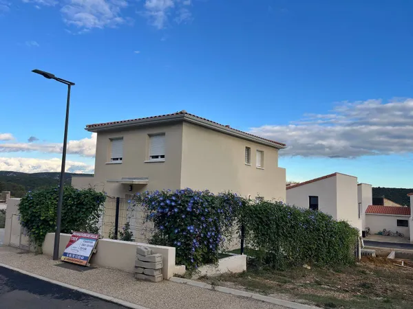Maison 1 pièce 175 m² 