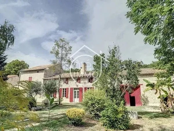 Maison 6 pièces 174 m² 