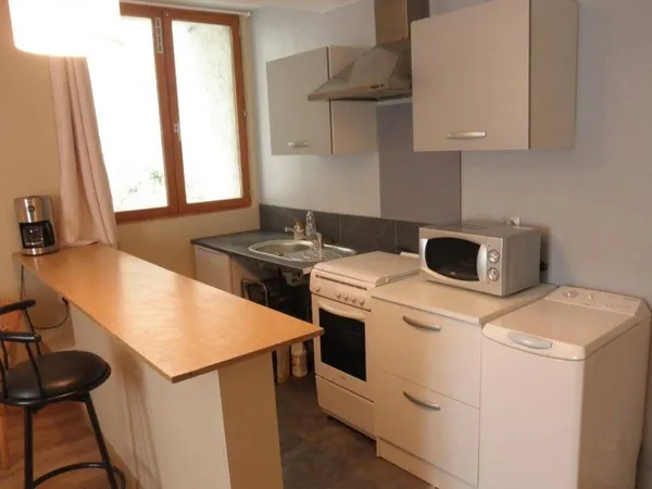 Studio 1 pièce 30 m² 